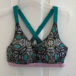 Vibrant Victoria Secret VSX sports bra size 34C